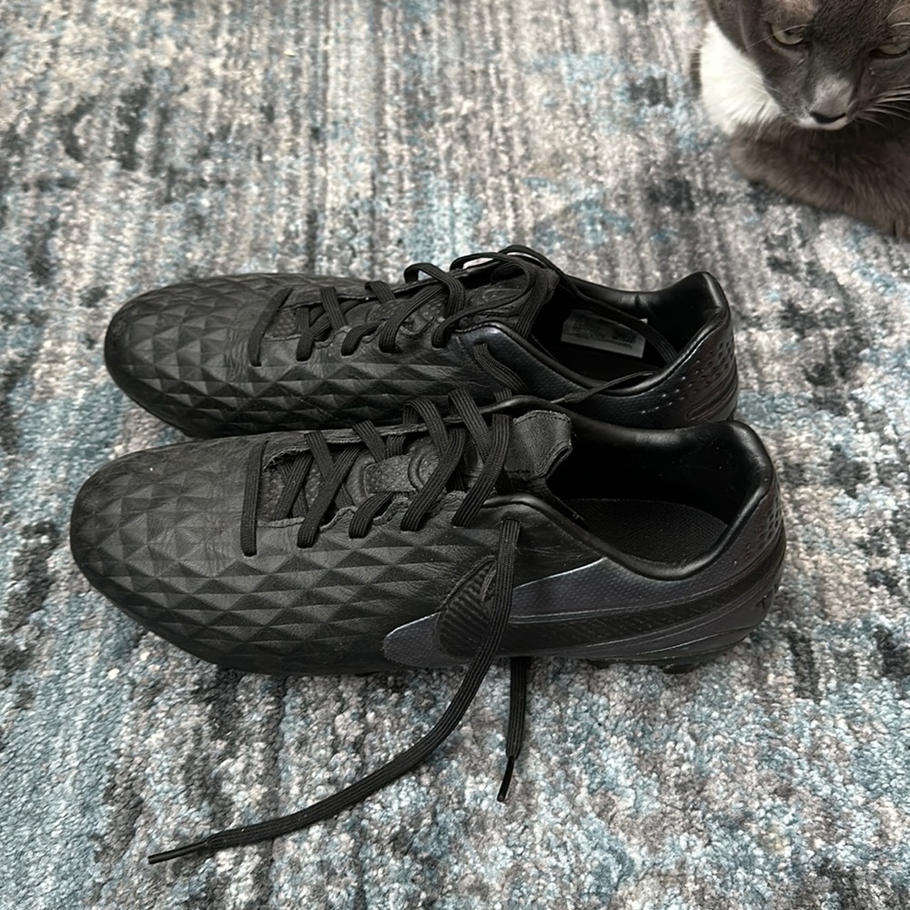 Nike Timepo Academy black cleats